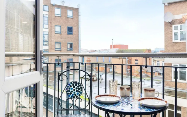 Stunning 1 Bedroom Apt With Balcony-leicester City