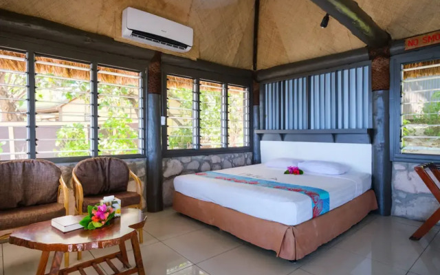 Beachcomber Island Resort