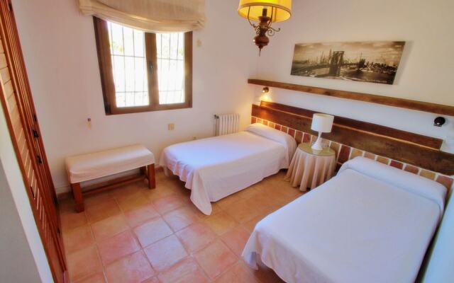 Finca La Coma - modern, well-equipped villa with private pool in Benissa