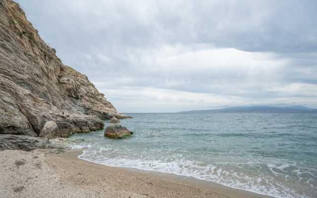 Despoina Rooms Potami