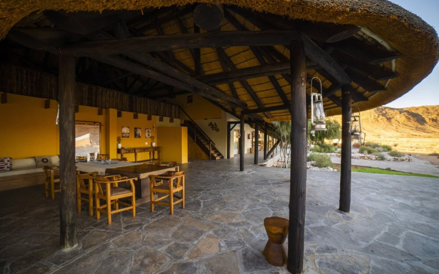 Sandfontein Lodge & Nature Reserve