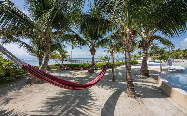 Belizean Cove Estates