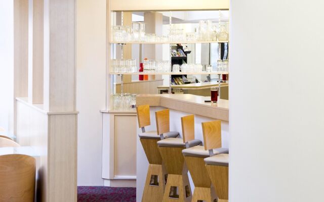 ibis Blois Centre Chateau