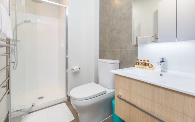 Star Queens Serviced Apartments