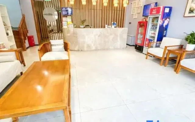 Ningjin Wanhong Holiday Hotel