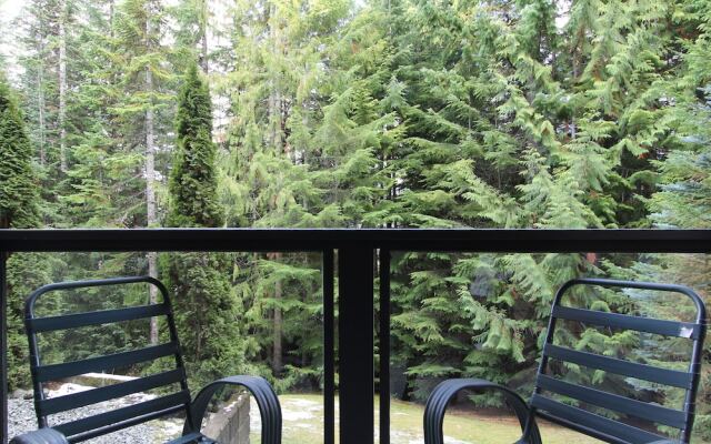 Powderhorn Condos by Whistler Retreats