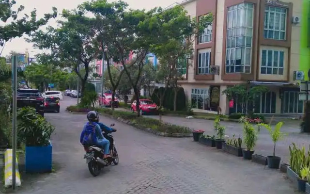 The Suites Metro by Desta Faris