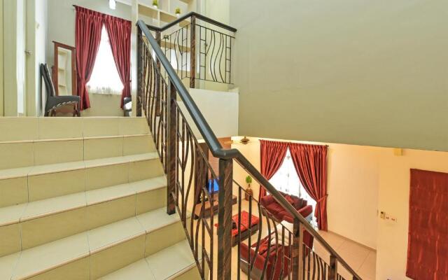OYO Home 90532 Casa Azlinda Muslim Homestay Ii