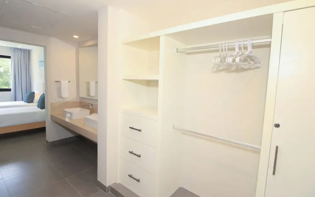 Nick Price Apartments by Spot Rentals