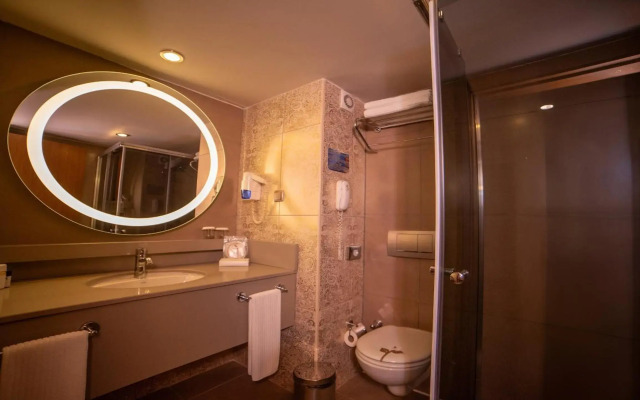 Royal Dragon Hotel – All Inclusive