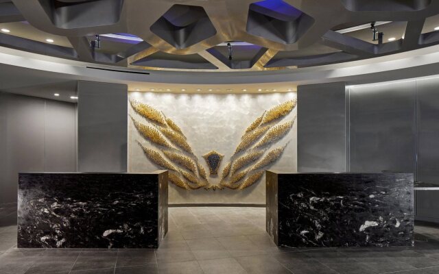 The Daytona, Autograph Collection