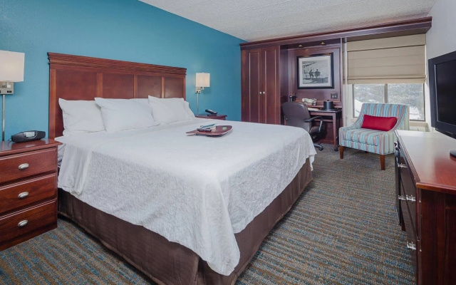 Hampton Inn Madison East Towne Mall Area