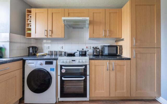 Lovegrove Contractor Stay With Free Wi-fi in Slough