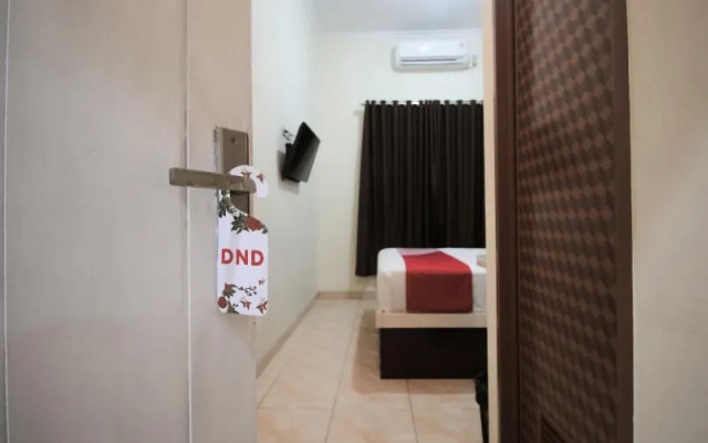 OYO 765 Wisma Andalas Asri Syariah