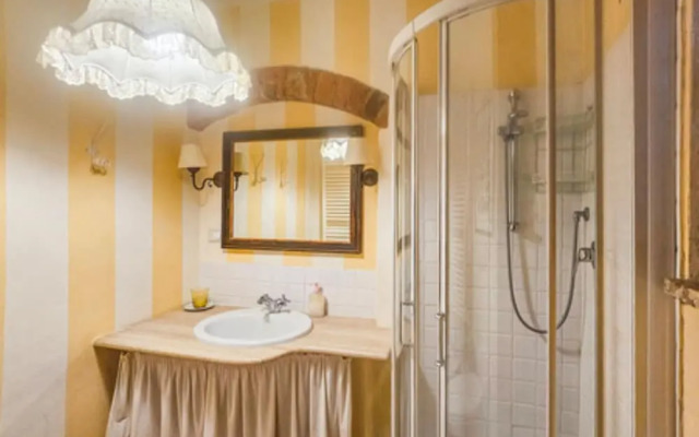 Francigena Pergola Apartment Shared Pool