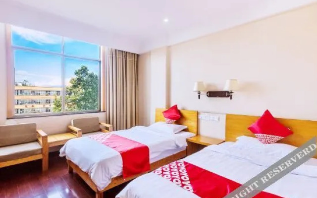 Oyo Shuanglong Hotel