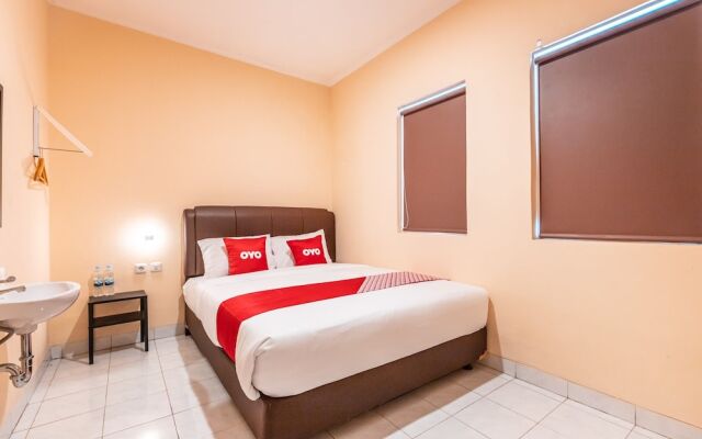 Pavilio Residence by OYO Rooms