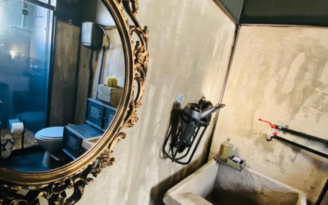 Stylish Penthouse Apartment