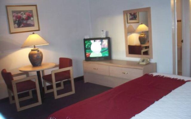 Downtown Xenion Motel