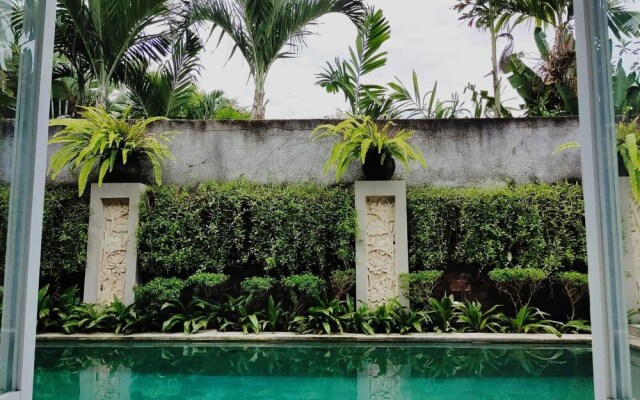 Villa Putih Berawa