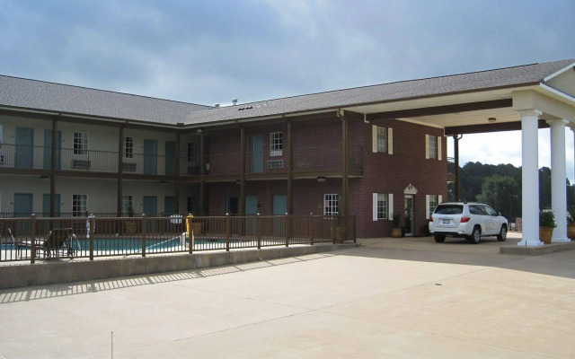 Weston Inn & Suites