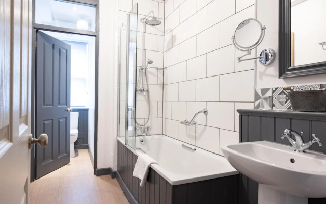 The Harrogate Inn - The Inn Collection Group