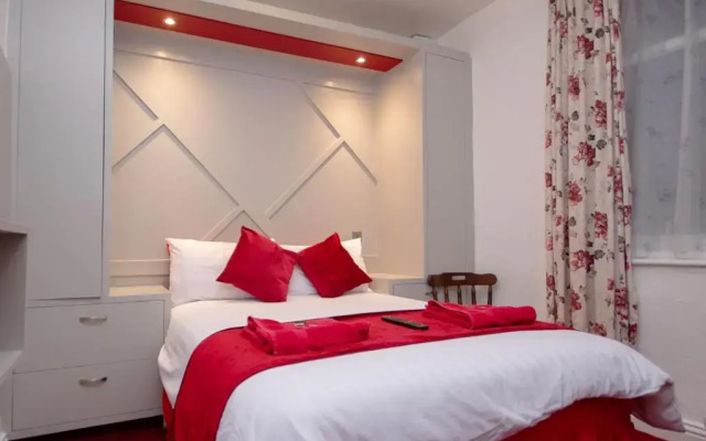Ferndale Hotel