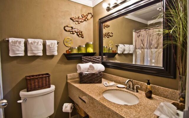 Palm Suites