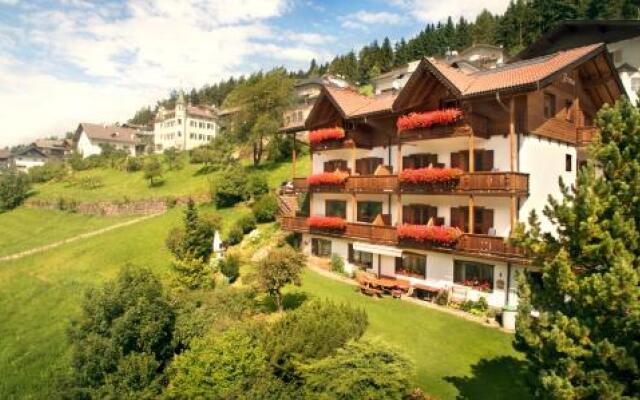 Garni Irma Bed & Breakfast