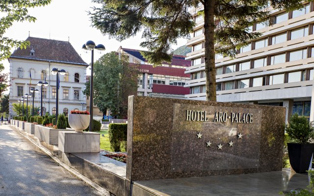 Aro Palace Hotel