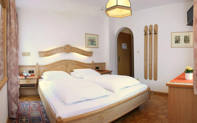 Hotel Dolomiti Madonna