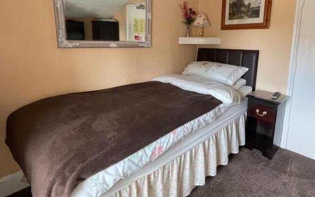 Apsley Villa Guest House
