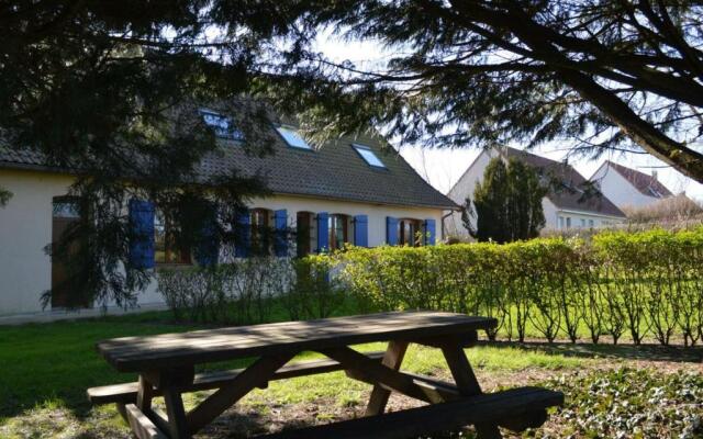 Gîte Wierre-Effroy, 7 Pièces, 10 Personnes - Fr-1-376-3