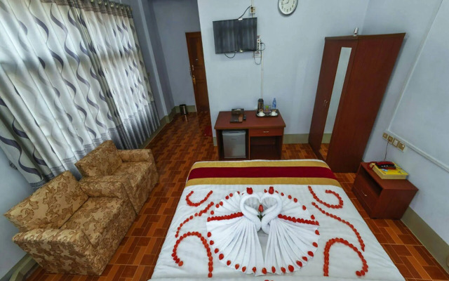 Shwe Hnin Si Hotel