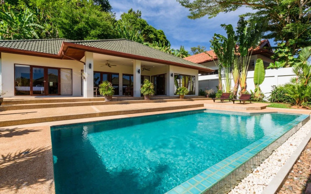 Aster Pool Villa