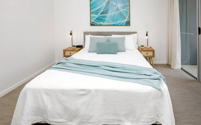 Pool View City Centre Apartment 206