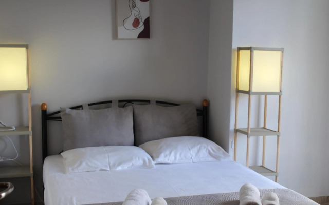 Village Drapanias Apartments