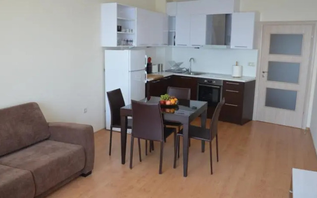 Bogdan Apartments in Riviera Bay