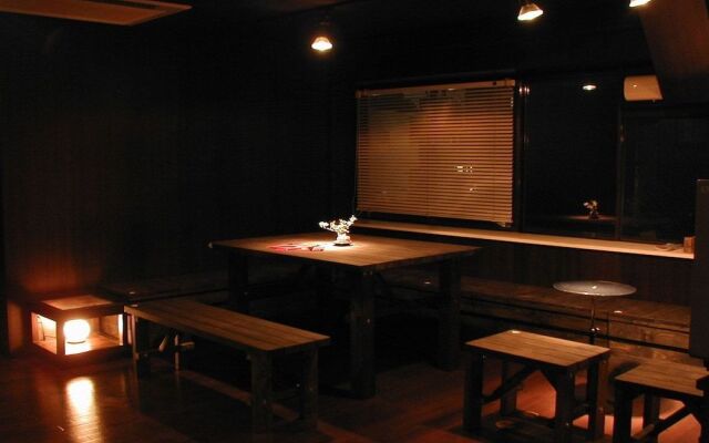 International Guesthouse Azure Narita