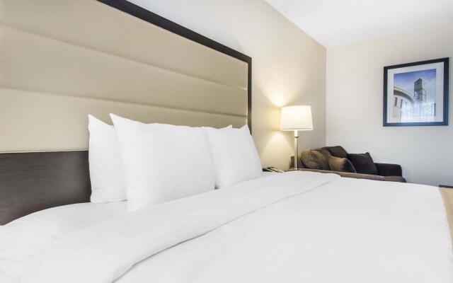 Quality Inn Airport West