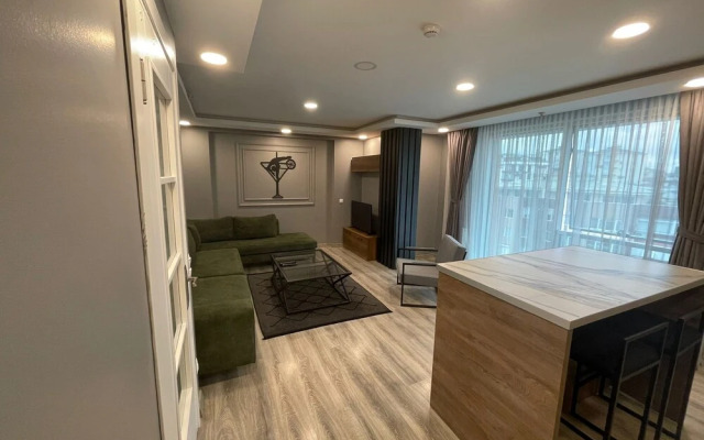 On4 Rooms & Suites