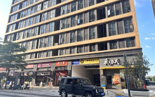 Dali Light Luxury Apartment (Tianbao Subway Station)