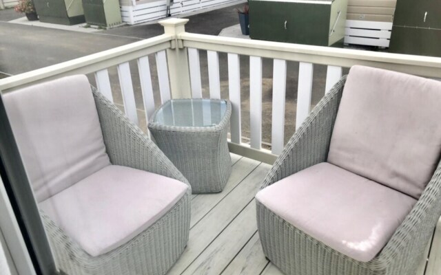 Inviting Static Caravan in Whitstable, Kent