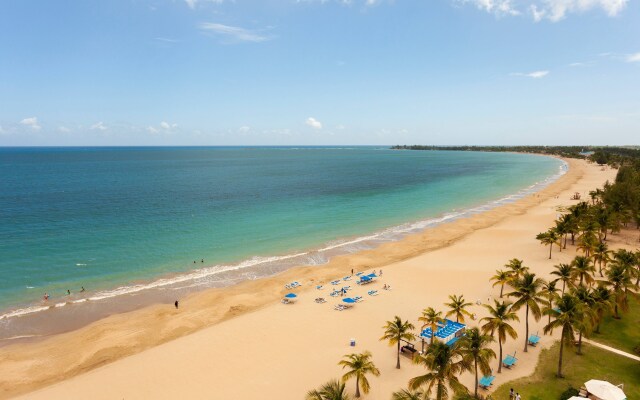 Courtyard by Marriott Isla Verde Beach Resort