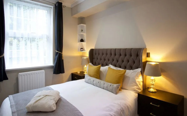 Avari Apartments - Winchester Collection