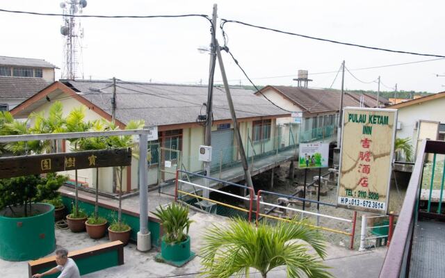 Sea Lion Hotel @ Pulau Ketam