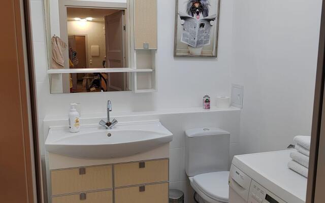 EKB.Studio (ЕКБ.Студио) на улице Уральская 75