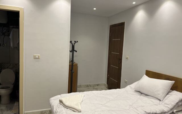 Life Pyramids Inn