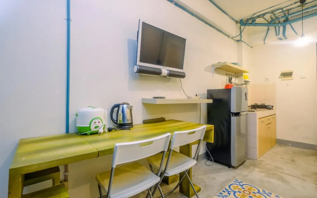 Simply Minimalist Studio Serpong Green View Apartment