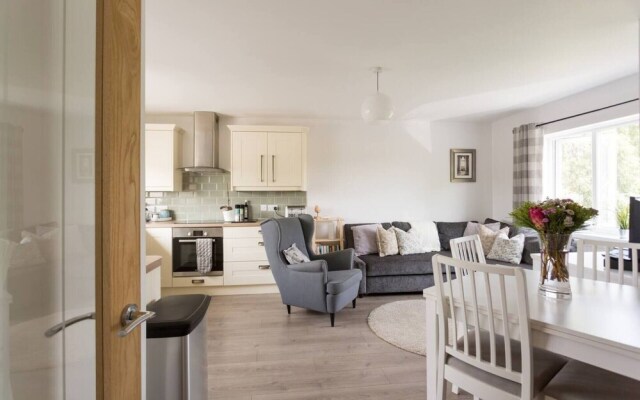 The Farm House Apartment + Free Parking